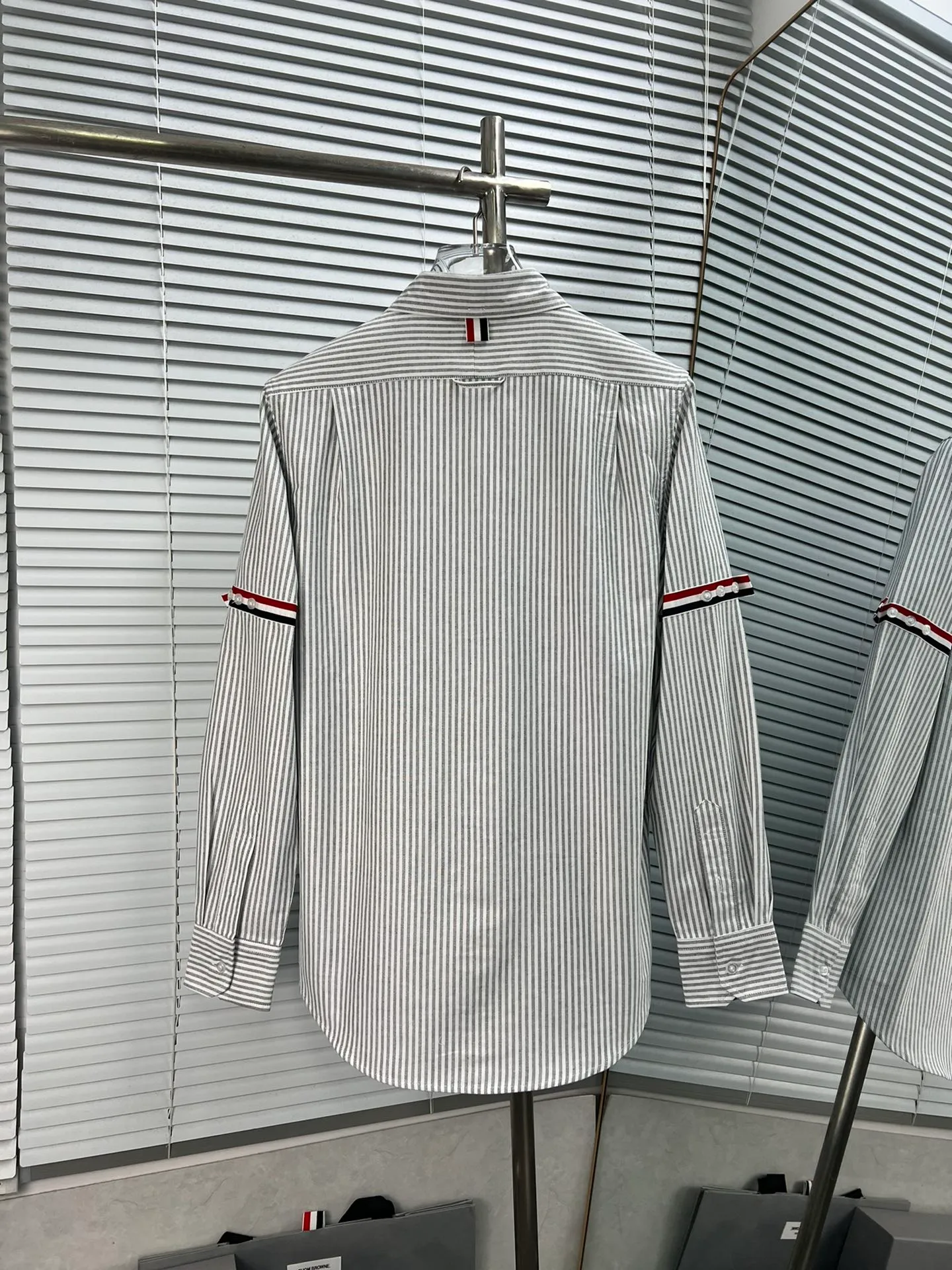 (THOM BROWNE + ） THOM BROWNE . TB Classic + ZP Authentic Same Style TB ：Blue /Gray Size：0/1/2/3/4